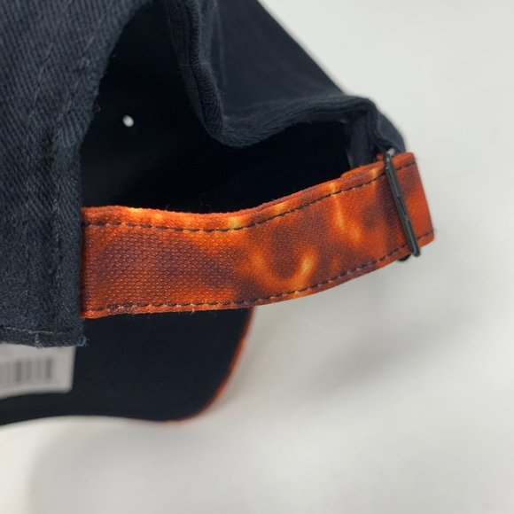 Nike Heritage86 Fire Flame Swoosh Strapback Hat